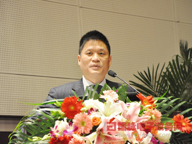球王会体育官方网站互联董事长、首席研究员杨冰之作了题为《大数据时代的政府在线服务》的主题演讲