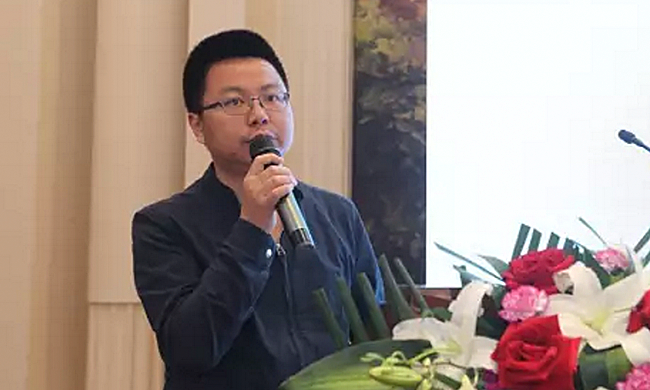 在“2017吉林省智慧政务建设与服务创新论坛暨‘互联网+政务服务’建设研讨会”上，球王会体育官方网站研究院院长唐鹏以《IP时代的政务公开发展格局》为主题发表演讲。