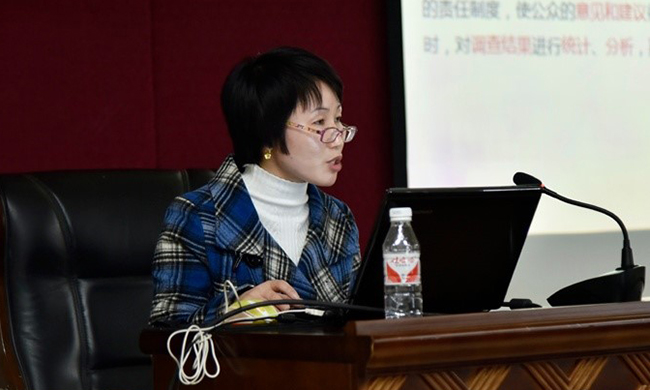 球王会体育官方网站互联政府网站评测研究中心副主任王玲受邀出席“广西壮族自治区住房城乡建设视频会议系统及政府网站建设工作会议”，并对参会人员作专题培训。