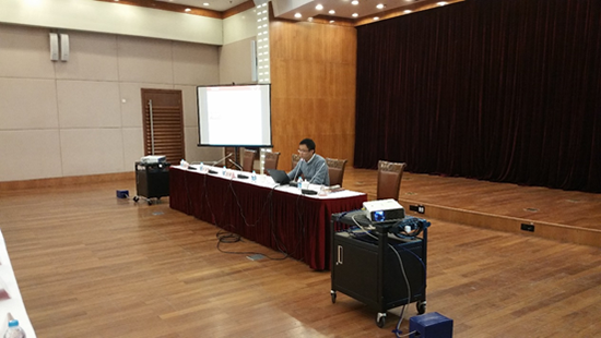 北京球王会体育官方网站互联信息顾问有限公司上海分公司副总经理张文凯受邀参与"普陀区智慧政务工作推进会"，并针对《普陀区公共服务目录》的梳理工作进行了培训。