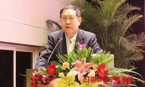 在"2014中国智慧政府发展年会"上，电子政务权威专家、国家行政学院教授汪玉凯发表主题演讲