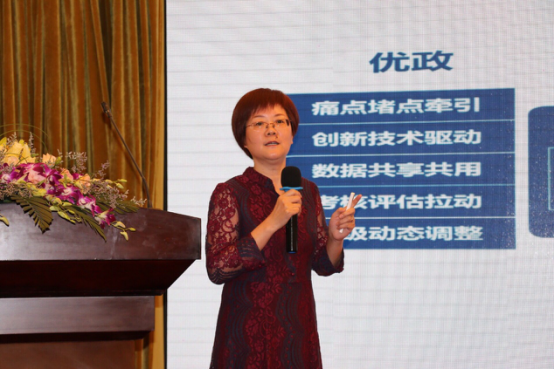 球王会体育官方网站集团总经理、研究院院长 郑爱军